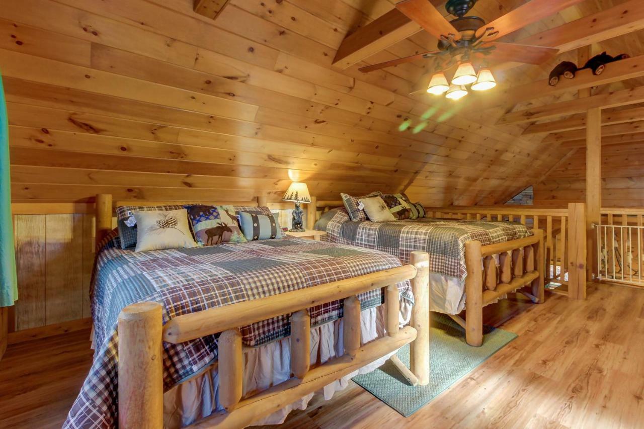Two Bears Cabin Wear Valley Bagian luar foto