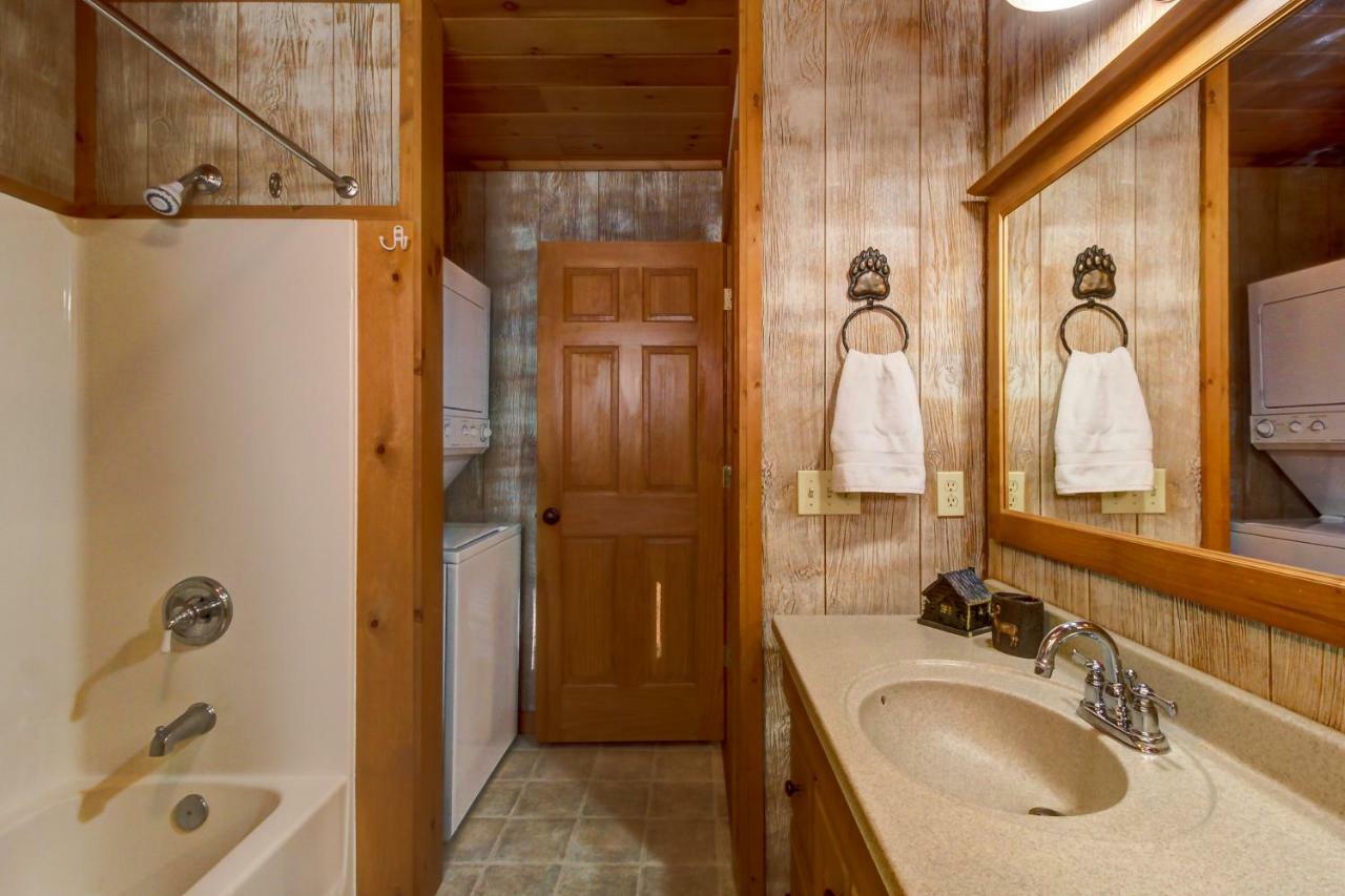 Two Bears Cabin Wear Valley Bagian luar foto