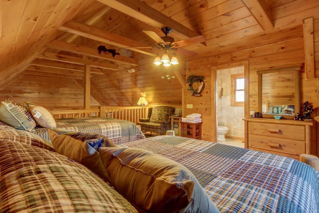 Two Bears Cabin Wear Valley Bagian luar foto