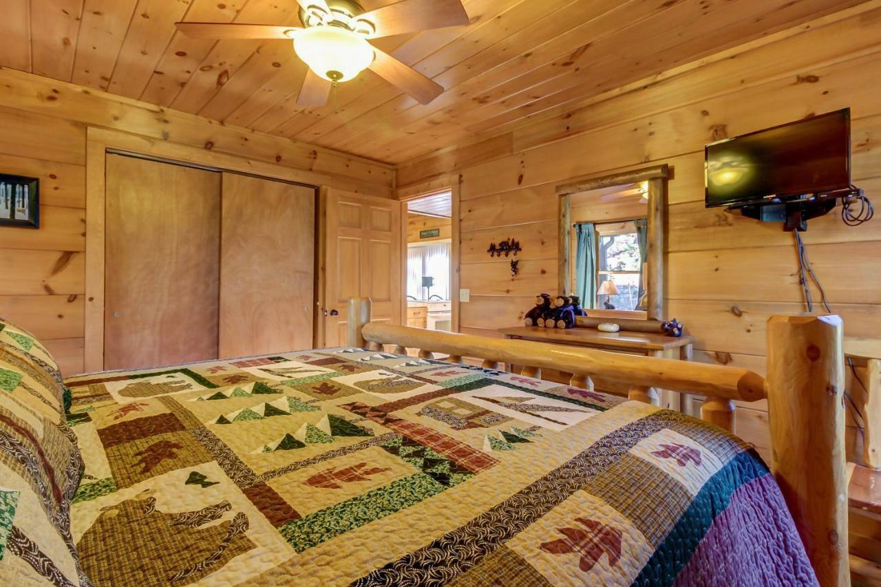 Two Bears Cabin Wear Valley Bagian luar foto