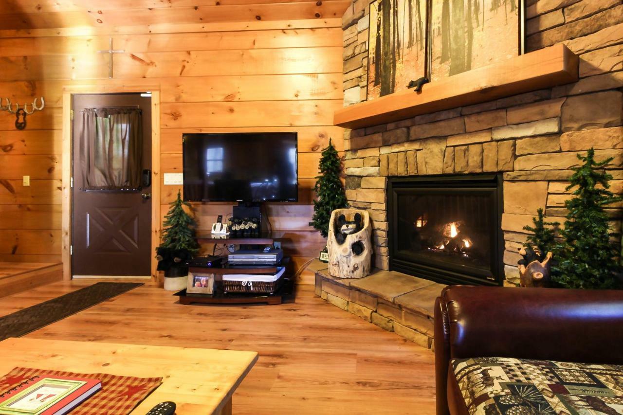 Two Bears Cabin Wear Valley Bagian luar foto
